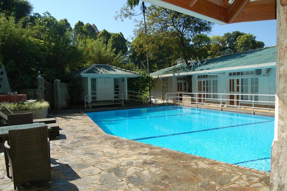 Forest Edge Hotel Ginigathena Exterior foto